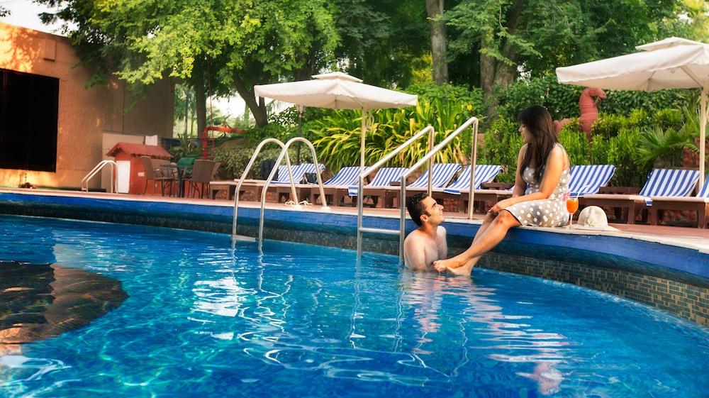 Hotel Clarks Shiraz Agra (Uttar Pradesh) Exterior foto