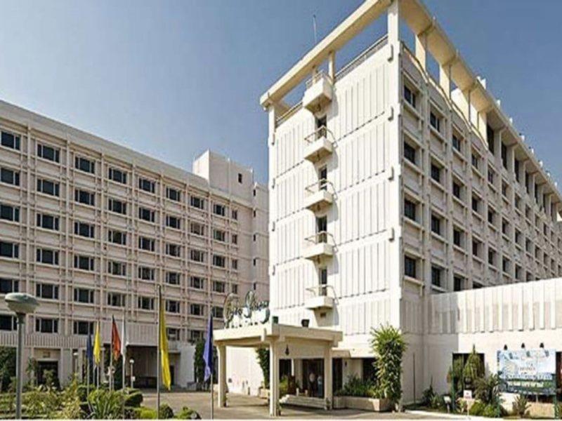 Hotel Clarks Shiraz Agra (Uttar Pradesh) Exterior foto