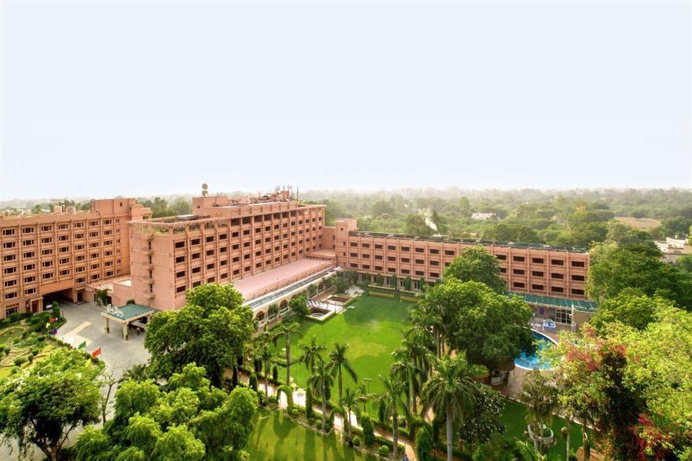 Hotel Clarks Shiraz Agra (Uttar Pradesh) Exterior foto